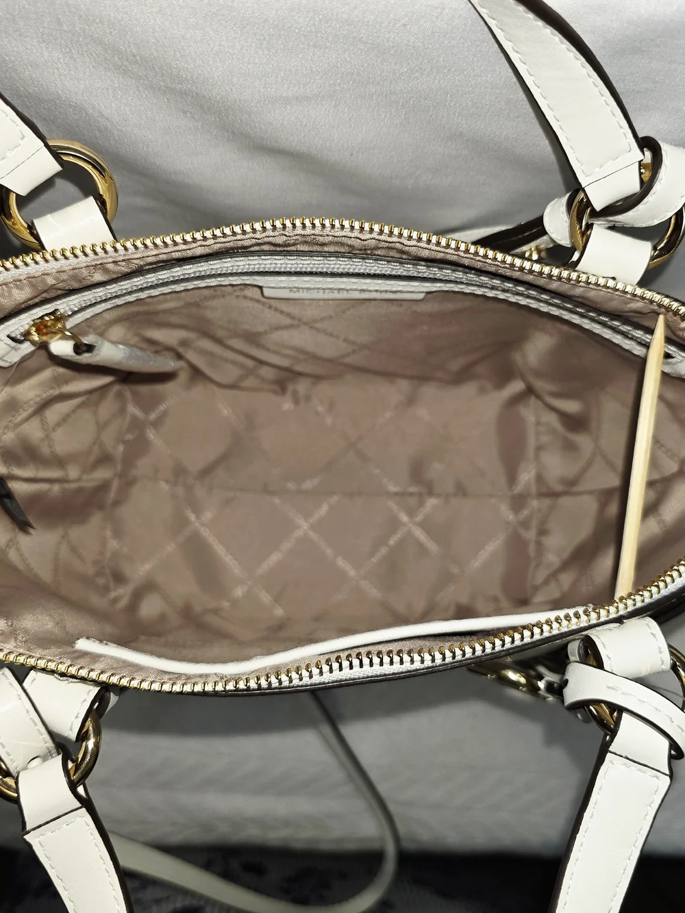 Michael Kors Sullivan Small Saffiano Leather Top-Zip Tote Bag In Optic White